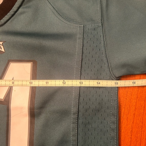 NIKE EAGLES boys 5/6 “11 Wentz” NFL licensed on field jersey - Picture 8 of 10